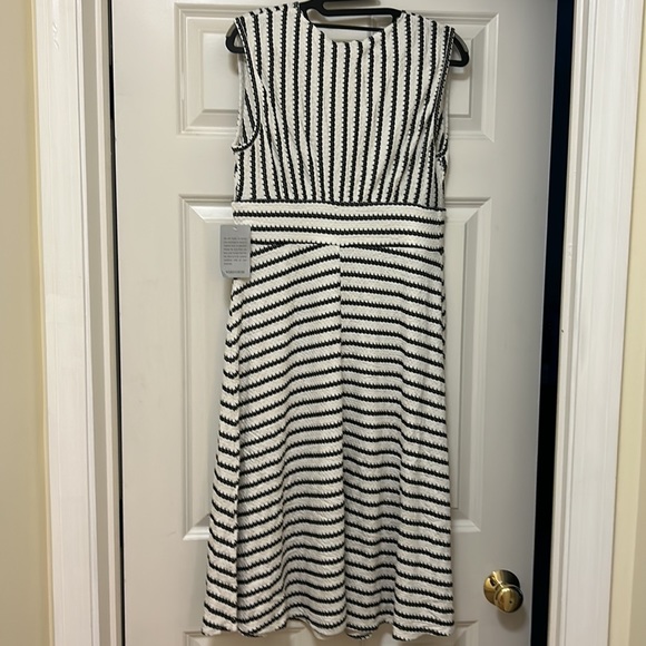 NWT Max Studio Black and White Stripe Dress Size L - Picture 5 of 9